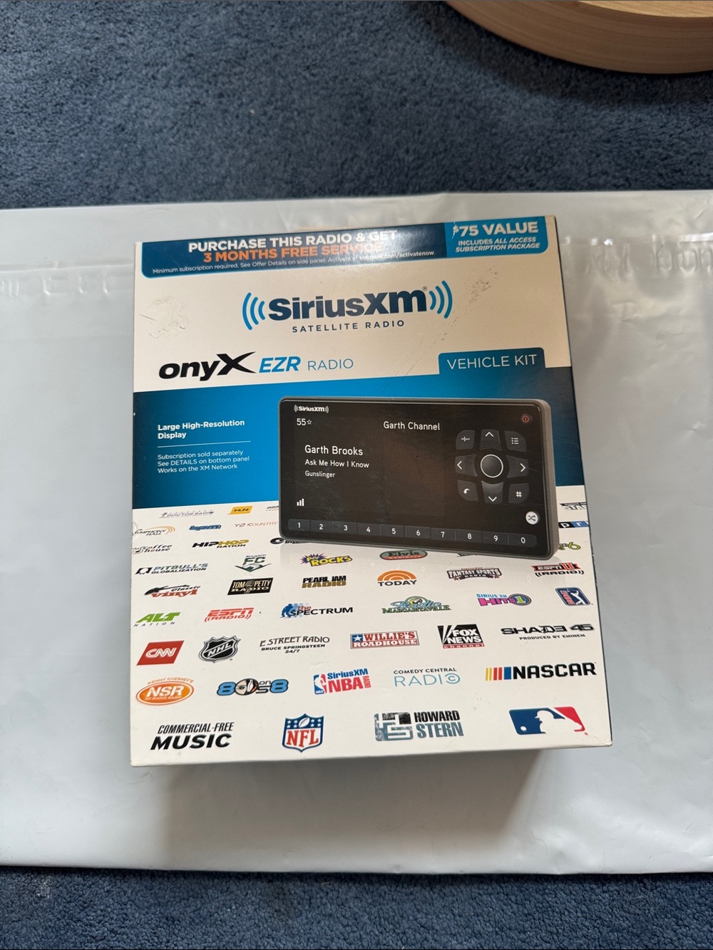 SiriusXM Onyx EZR Satellite Radio Vehicle Kit - Black